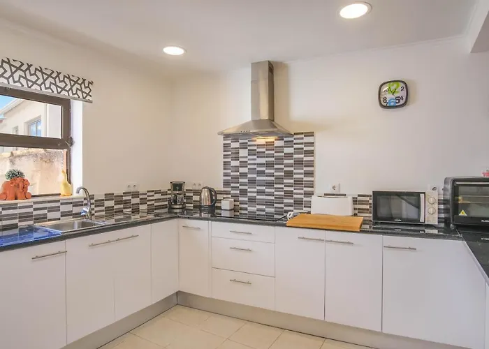 Casa Dos Avozinhos, Da