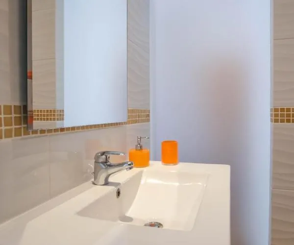 Casa Dos Avozinhos, Da