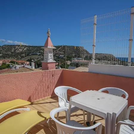 Casa Dos Avozinhos, Da Feriehus