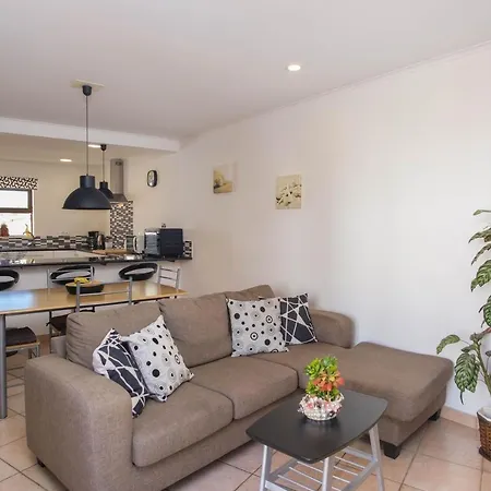 Casa Dos Avozinhos, Da Feriehus